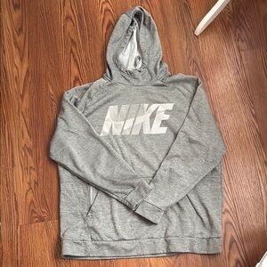 Nike Gray Sweatshirt Classic Athletic Design